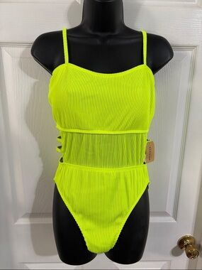 NWT Hilinker One Piece Bathing Suit, size M